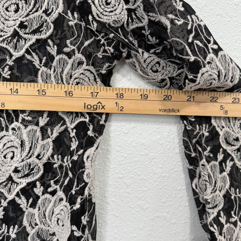 Bobaeu Black Lace Floral Print Long Sleeve Knit Sweater Top Womens Size L - Picture 5 of 7